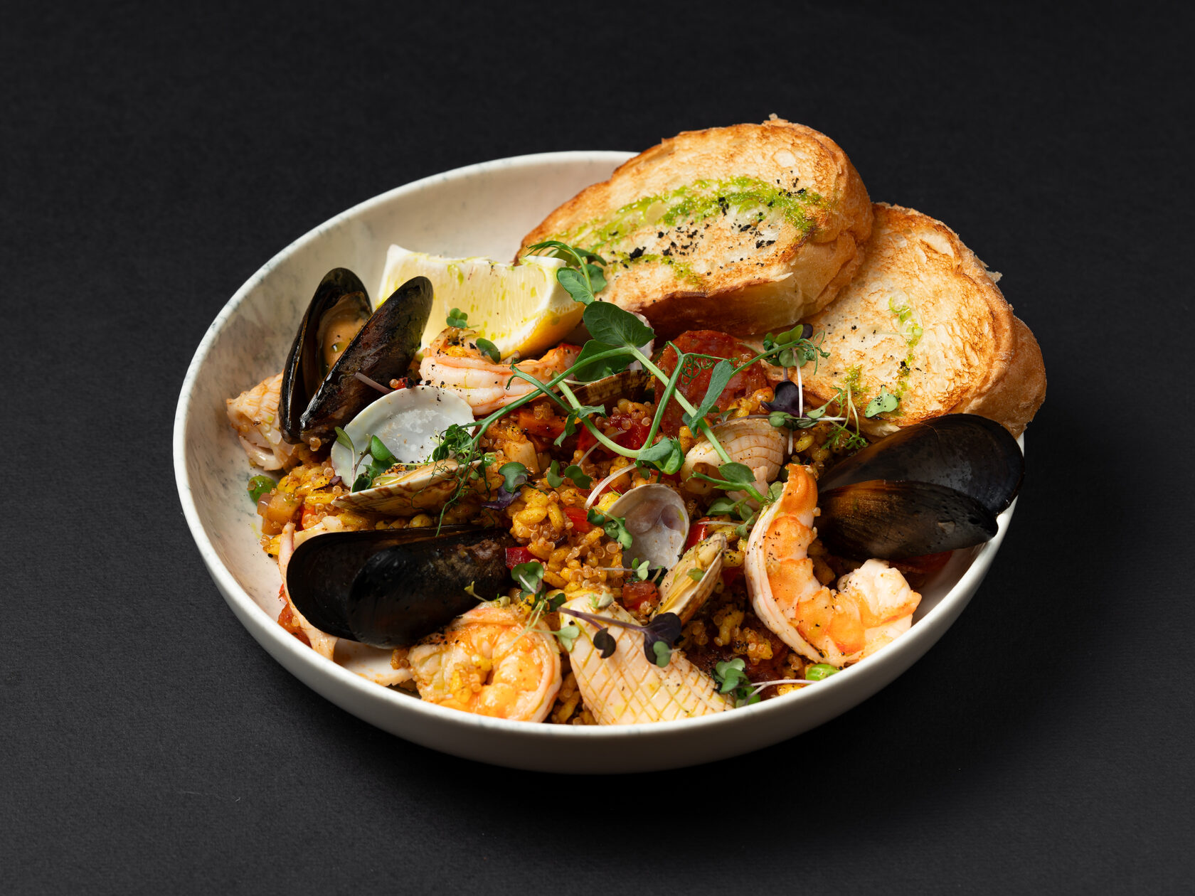 Паэлья с "Гадами"